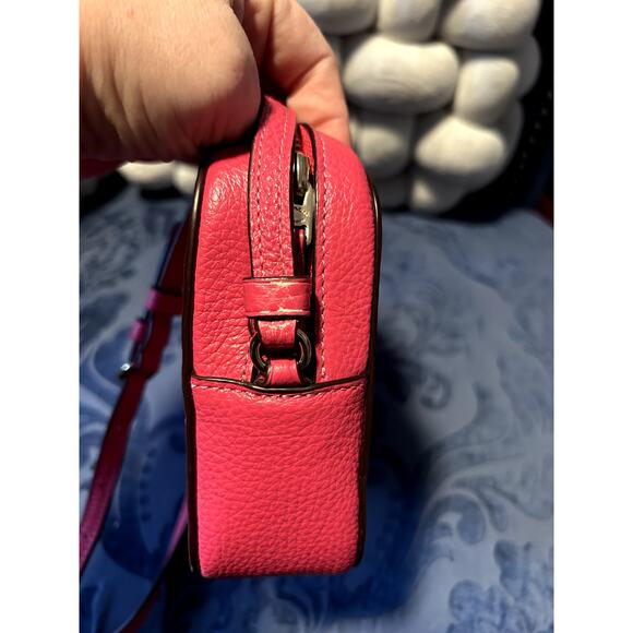 Coach Pebbled Leather Neon Barbie Pink Camera Bag Crossbody - Picture 5 of 12